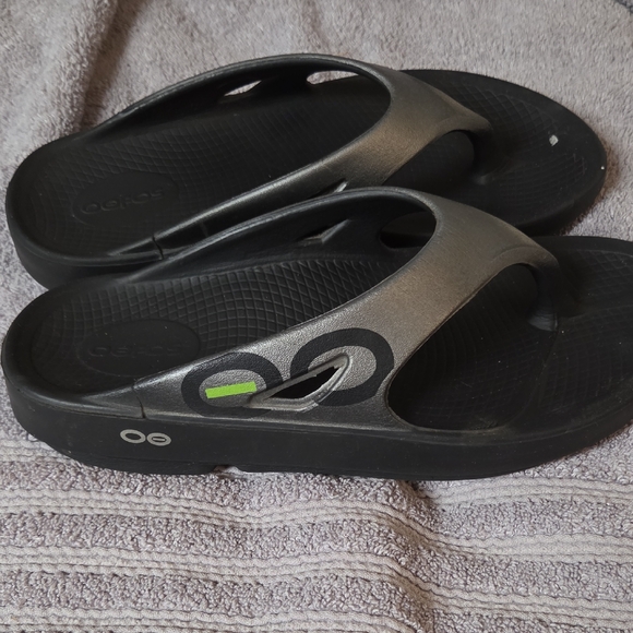 OOFOS Black and Silver Women's Sandals - Picture 3 of 5